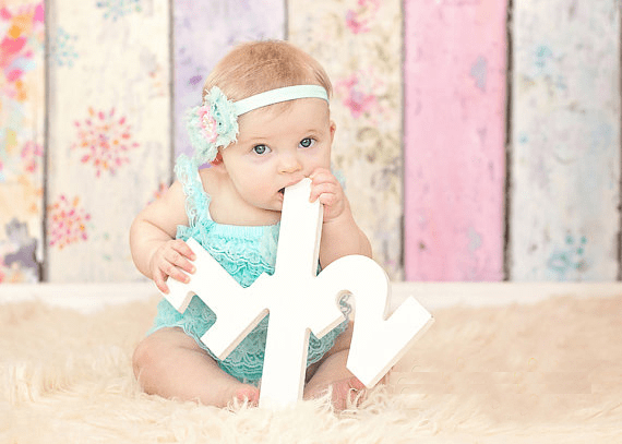 HALF SIGN BABY PHOTO - The Suggestion Store