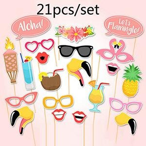 Cool Wedding Photo Booth - The Suggestion Store